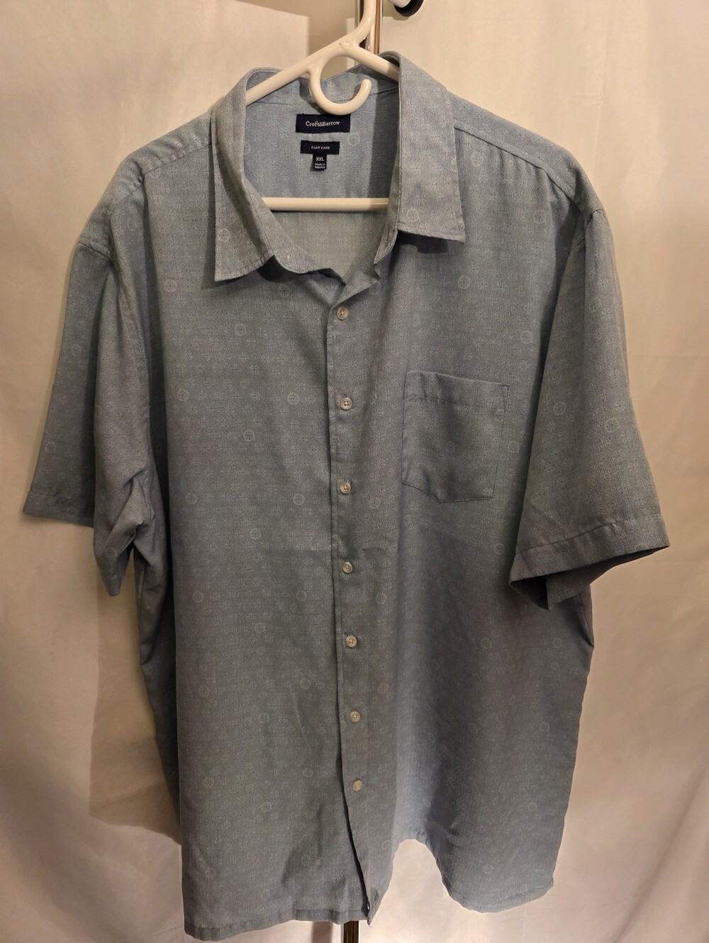 Hawaiian Style Button-Front Shirt